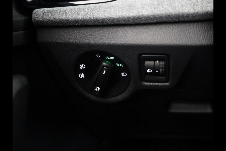 Škoda Kamiq Selection 1.0 TSI 115 pk 6 versn. Hand