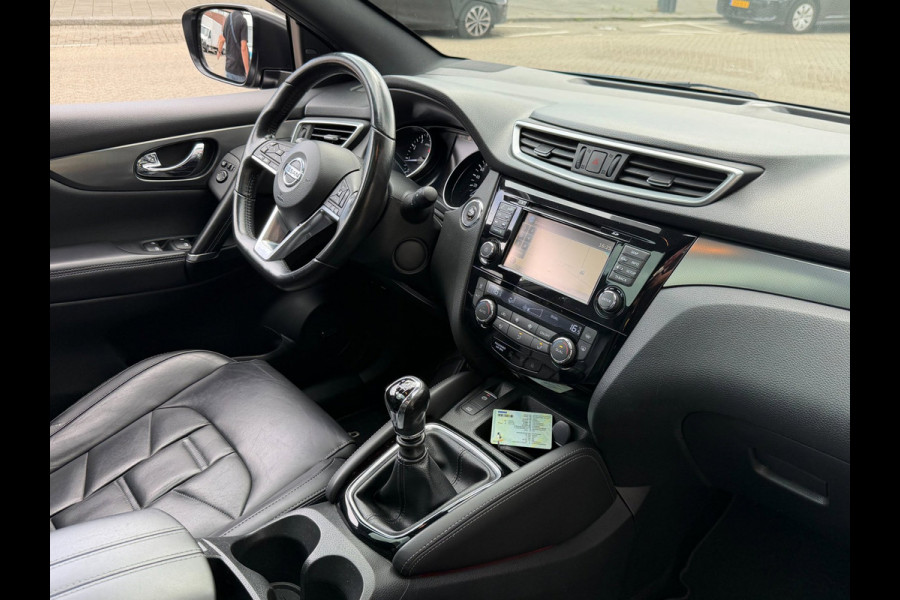 Nissan QASHQAI 1.2 Tekna + - Panorama dak I Navigatie I Airco I Leer I Sport pakket + Velgen 19 inch I Dealer onderhouden