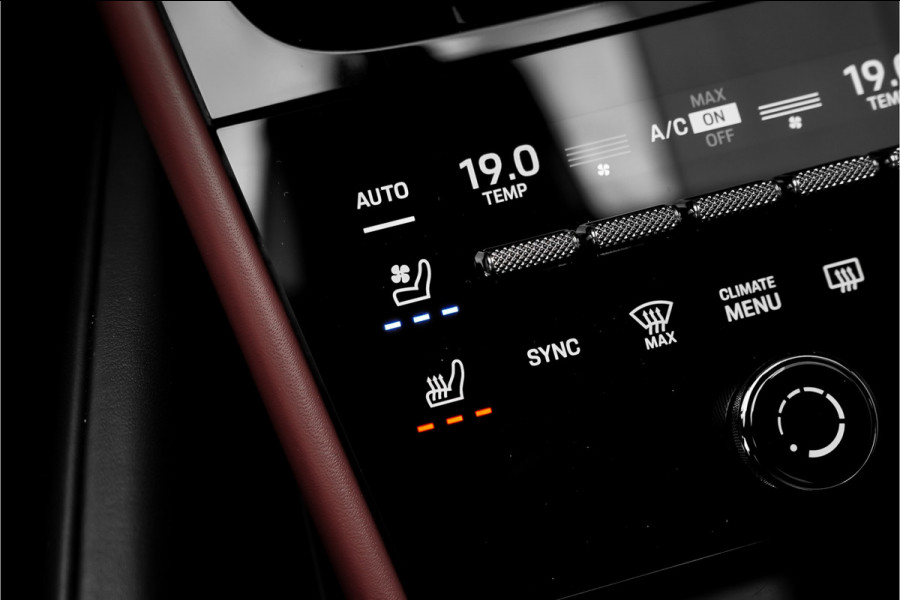 Porsche Cayenne Coupé 3.0 E-Hybrid Nieuw Model Sport Design & Chrono Trekhaak Stoelventilatie 21"