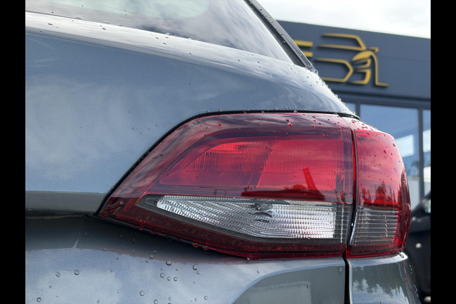 Opel Astra 1.2 Business Edition 147pk l 2e Eigenaar l Trekhaak l Navi l Carplay l 6 Bak l Clima l Cruise l Pdc V+A l Recent beurt gehad l Lm velgen l N.A.P l Apk tot 07-2028