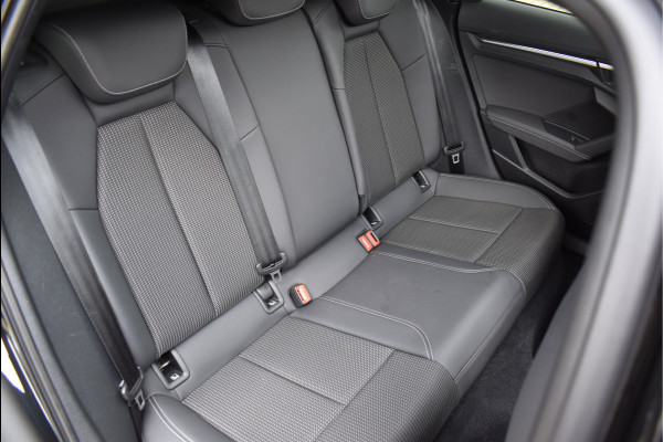 Audi A3 Sportback 45 TFSI e S-Line 245 Pk Pano Memory Leder Sfeerverlichting Full Led Keyless 18 Inch