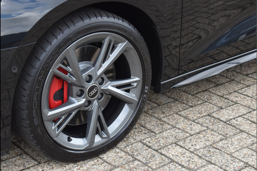 Audi A3 Sportback 45 TFSI e S-Line 245 Pk Pano Memory Leder Sfeerverlichting Full Led Keyless 18 Inch