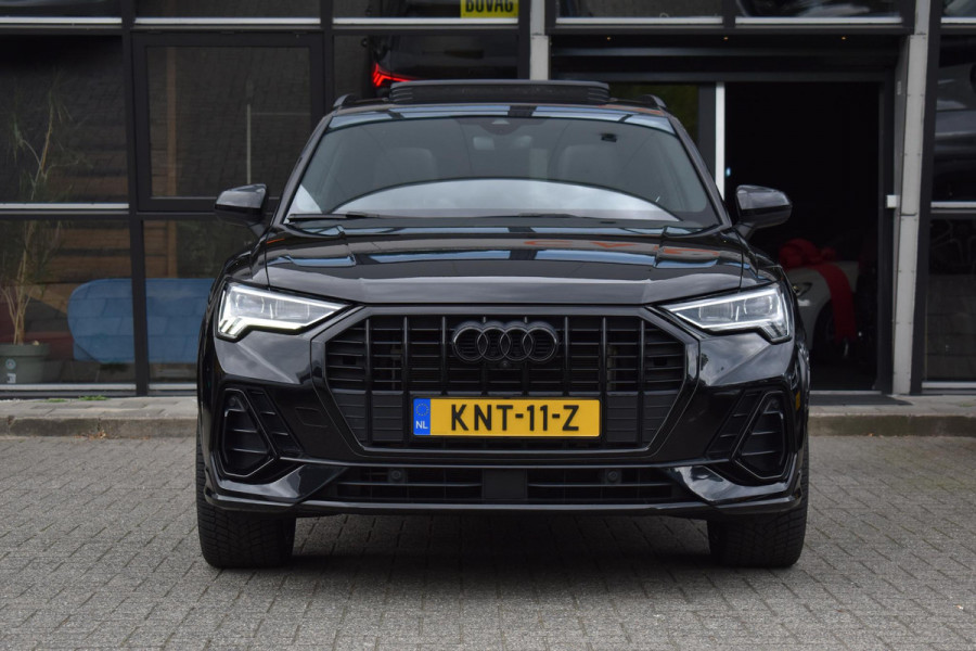 Audi Q3 45 TFSI e 3x S Line Pano Ambiance Keyless SONOS ACC ALLBlackEdition