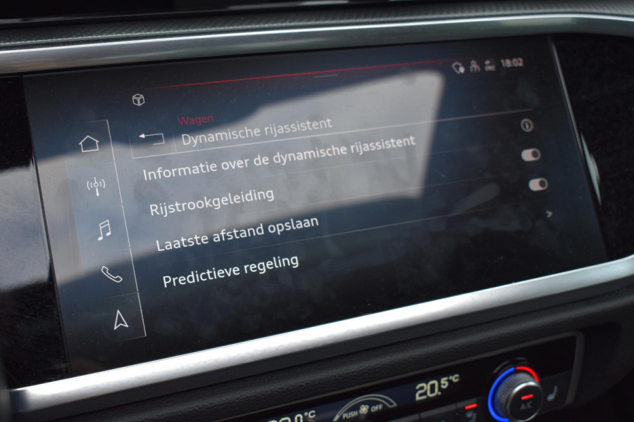 Audi Q3 45 TFSI e 3x S Line Pano Ambiance Keyless SONOS ACC ALLBlackEdition