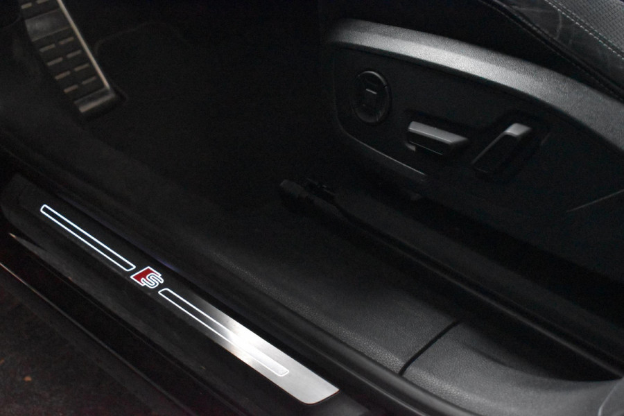 Audi Q3 45 TFSI e 3x S Line Pano Ambiance Keyless SONOS ACC ALLBlackEdition