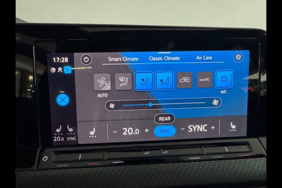 Volkswagen Golf 2.0 TSI R 4Motion Pano|Camera|Stoelverwarming|Stuurverwaimg|IQ