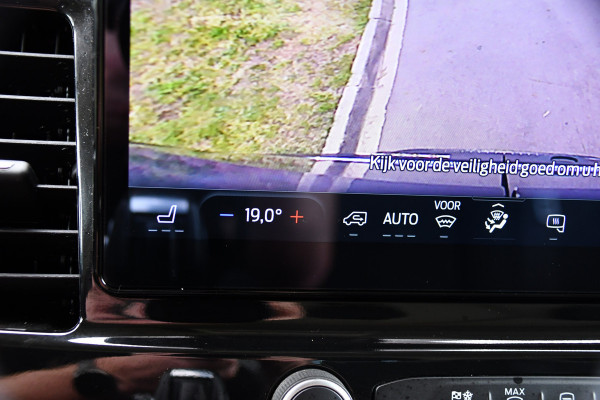 Ford Transit 350 2.0 TDCI L2H2 PB Edition Camera, Cruise, Carplay, 170pk, Stoelverwarming, Automaat, 2 x schuifdeur, LED, Sensoren, Multimedia, Uniek!