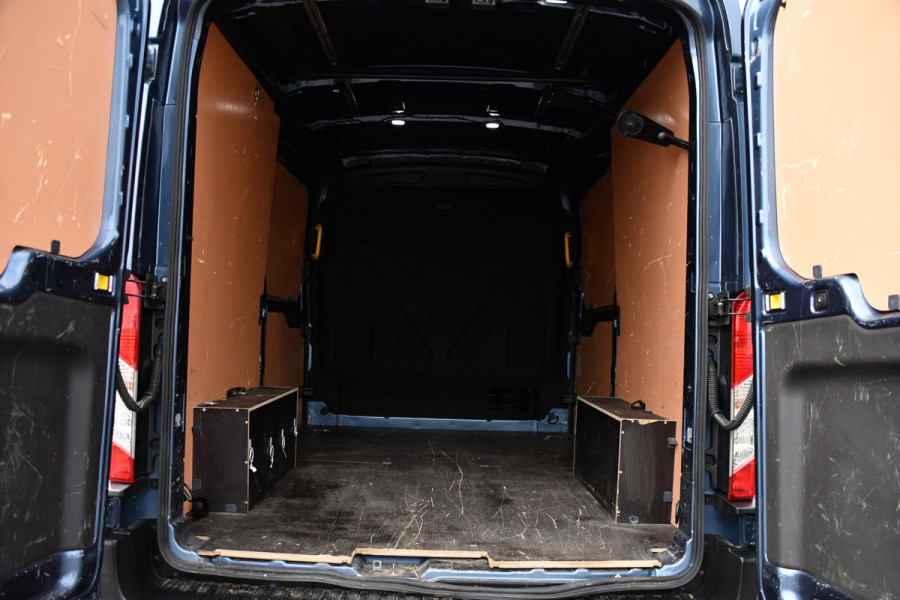Ford Transit 350 2.0 TDCI L2H2 PB Edition Camera, Cruise, Carplay, 170pk, Stoelverwarming, Automaat, 2 x schuifdeur, LED, Sensoren, Multimedia, Uniek!