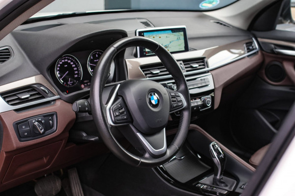 BMW X1 SDrive18d High Executive *Pano*Camera*Leder*Led*