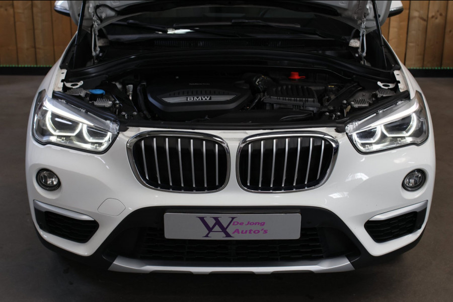 BMW X1 SDrive18d High Executive *Pano*Camera*Leder*Led*