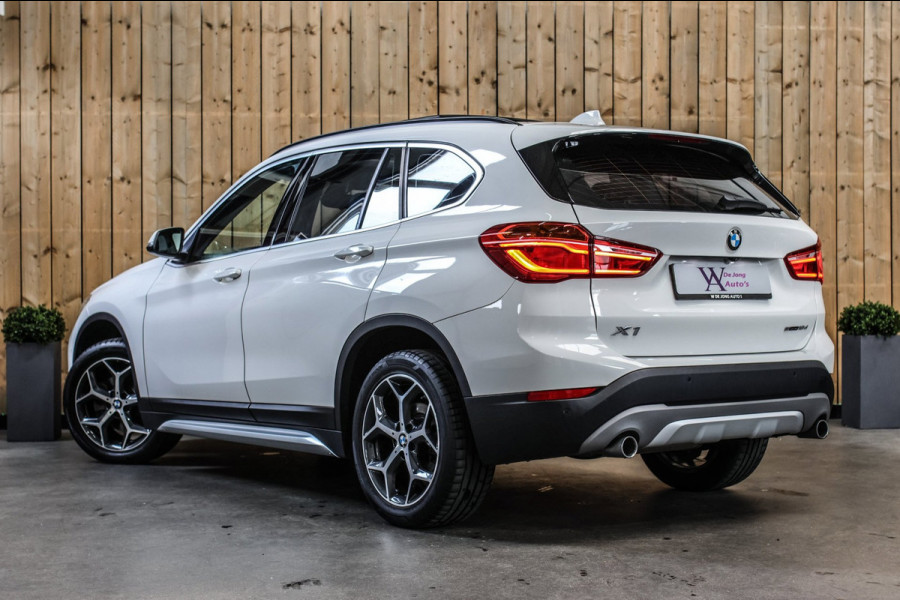 BMW X1 SDrive18d High Executive *Pano*Camera*Leder*Led*