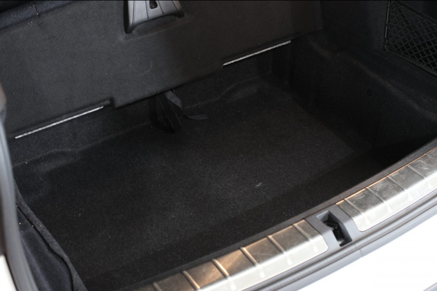 BMW X1 SDrive18d High Executive *Pano*Camera*Leder*Led*