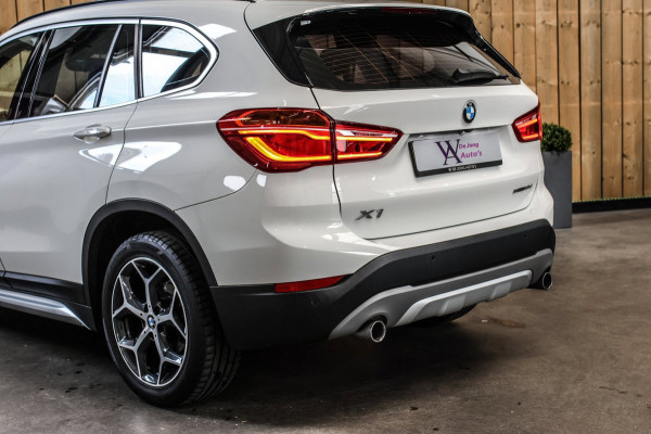 BMW X1 SDrive18d High Executive *Pano*Camera*Leder*Led*