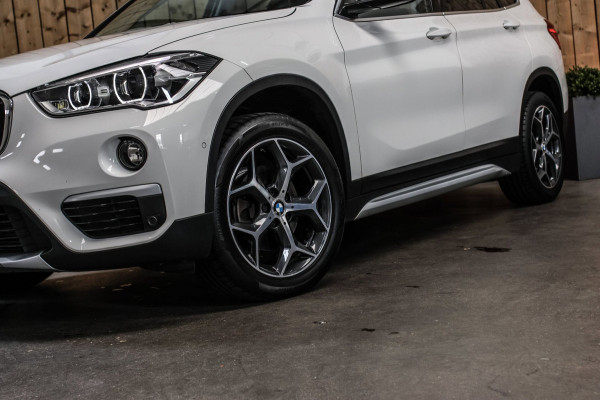 BMW X1 SDrive18d High Executive *Pano*Camera*Leder*Led*