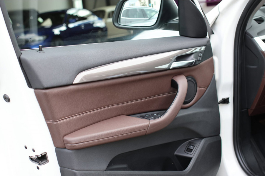 BMW X1 SDrive18d High Executive *Pano*Camera*Leder*Led*