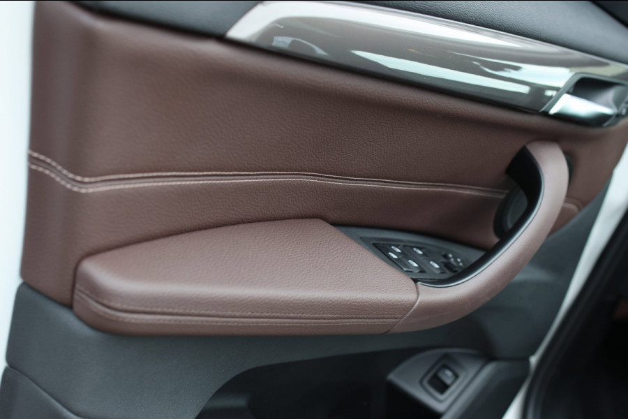BMW X1 SDrive18d High Executive *Pano*Camera*Leder*Led*