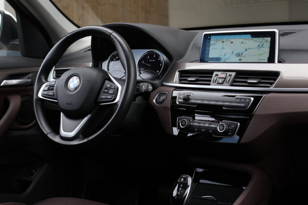 BMW X1 SDrive18d High Executive *Pano*Camera*Leder*Led*