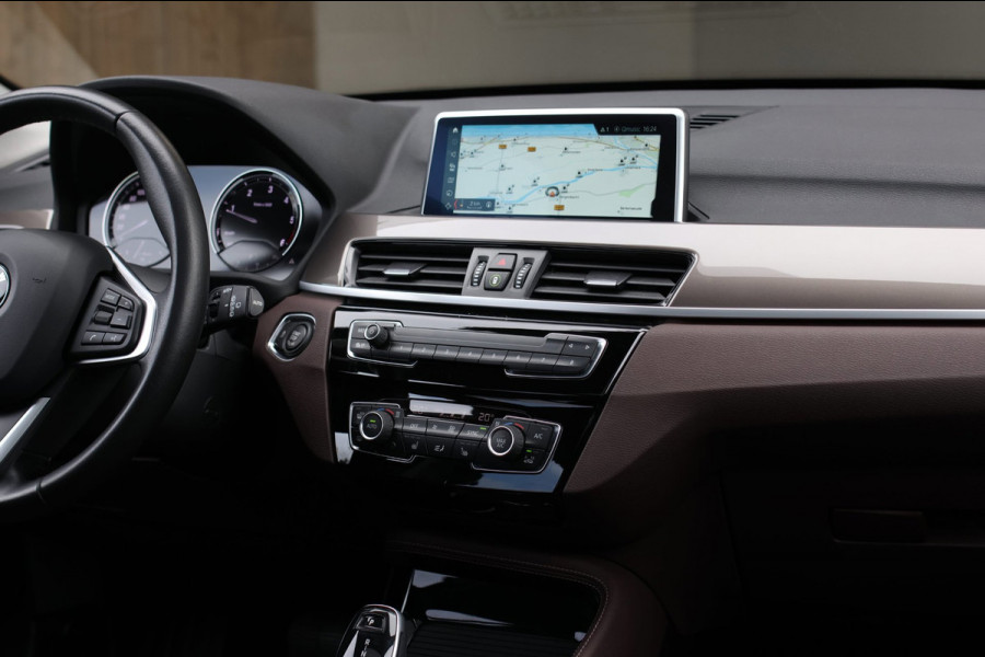 BMW X1 SDrive18d High Executive *Pano*Camera*Leder*Led*