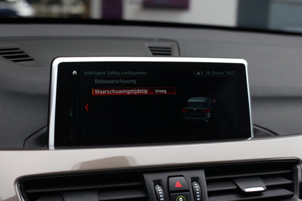 BMW X1 SDrive18d High Executive *Pano*Camera*Leder*Led*
