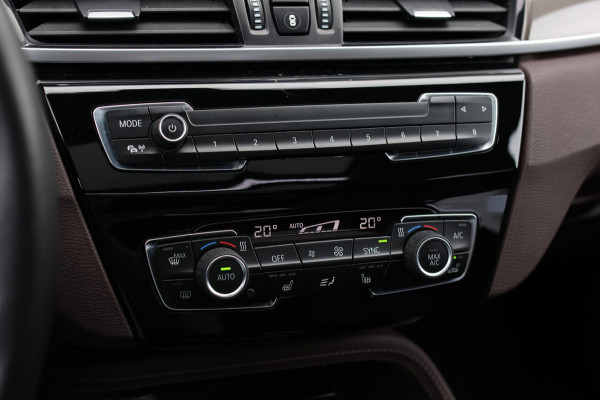 BMW X1 SDrive18d High Executive *Pano*Camera*Leder*Led*