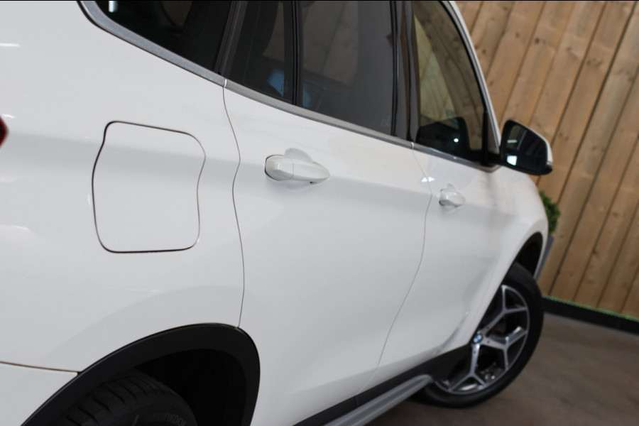 BMW X1 SDrive18d High Executive *Pano*Camera*Leder*Led*