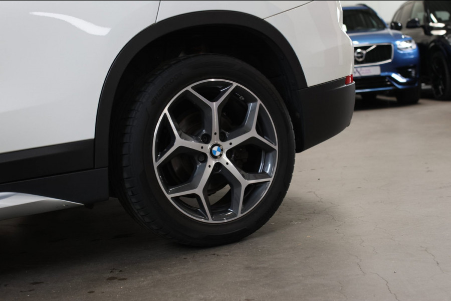 BMW X1 SDrive18d High Executive *Pano*Camera*Leder*Led*