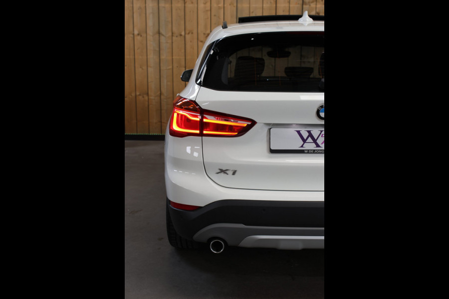BMW X1 SDrive18d High Executive *Pano*Camera*Leder*Led*