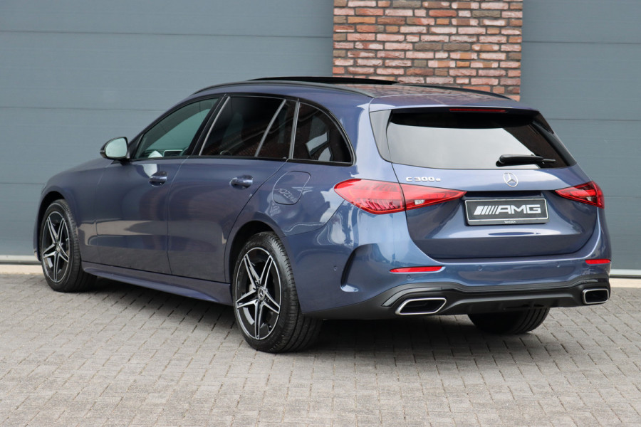 Mercedes-Benz C-Klasse Estate 300 e AMG Line Premium | Panoramadak | Memory | Distronic | Surround Camera | Trekhaak | Digital Light | Nightpakket | Augmented Reality |