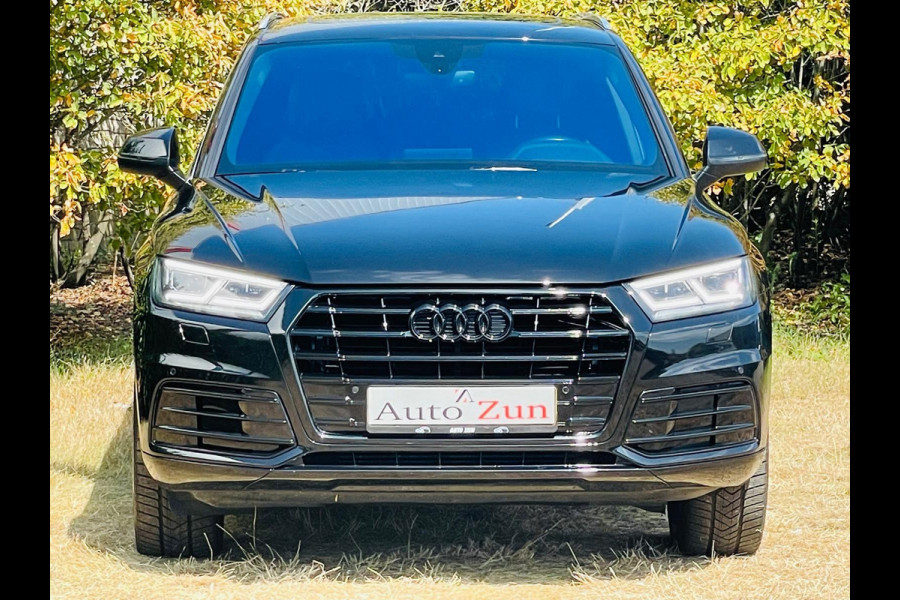 Audi Q5 2.0 TFSI quattro Sport S Line Black Edition/Pano/Leer/Navi/252pk