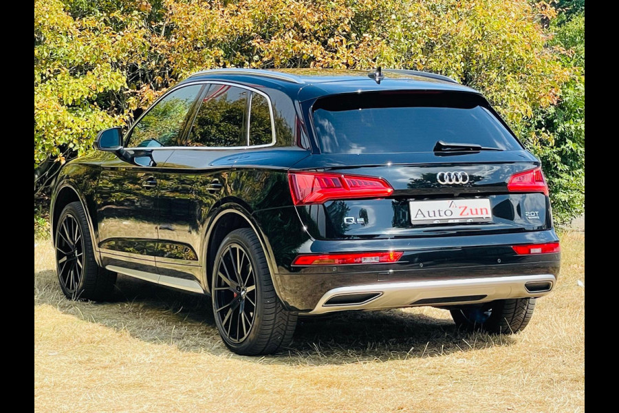 Audi Q5 2.0 TFSI quattro Sport S Line Black Edition/Pano/Leer/Navi/252pk