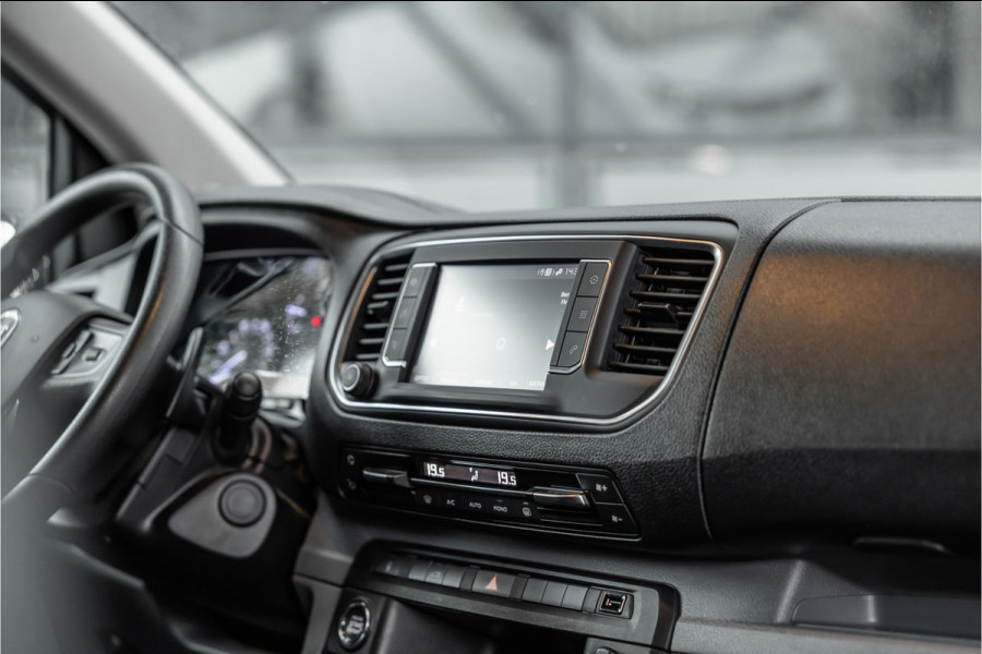 Fiat Scudo 2.0 MultiJet 145 PK L2H1 | Sortimo | CarPlay | Camera | Navigatie | Trekhaak | Standkachel | Grip control | F1 Flippers | DAB | Cruise control | Keyless start | DAB | Nieuwe APK | Dealer onderhouden