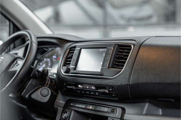 Fiat Scudo 2.0 MultiJet 145 PK L2H1 | Sortimo | CarPlay | Camera | Navigatie | Trekhaak | Standkachel | Grip control | F1 Flippers | DAB | Cruise control | Keyless start | DAB | Nieuwe APK | Dealer onderhouden