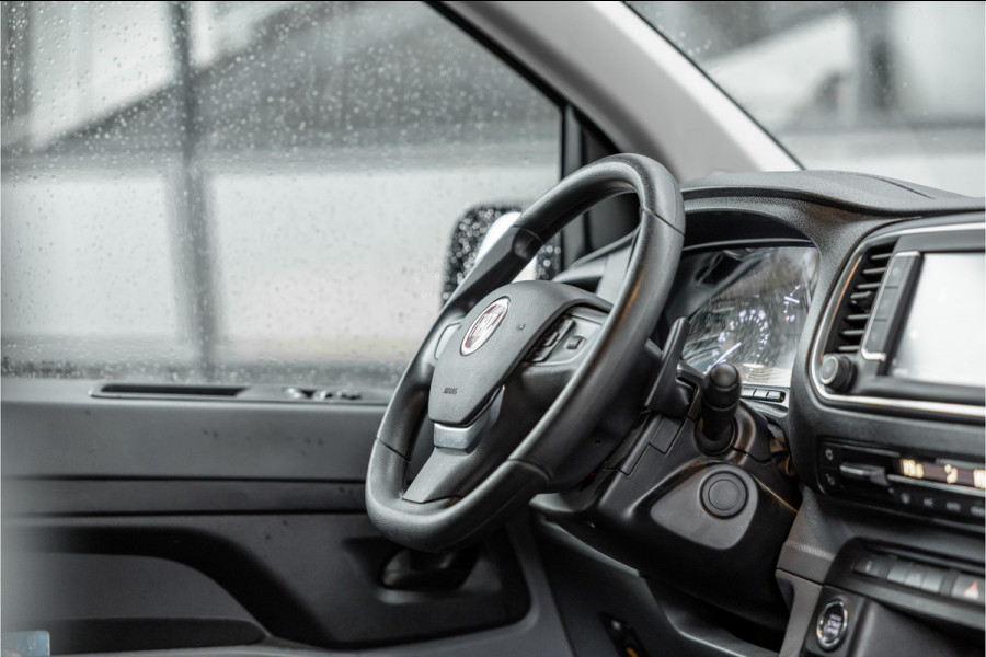 Fiat Scudo 2.0 MultiJet 145 PK L2H1 | Sortimo | CarPlay | Camera | Navigatie | Trekhaak | Standkachel | Grip control | F1 Flippers | DAB | Cruise control | Keyless start | DAB | Nieuwe APK | Dealer onderhouden