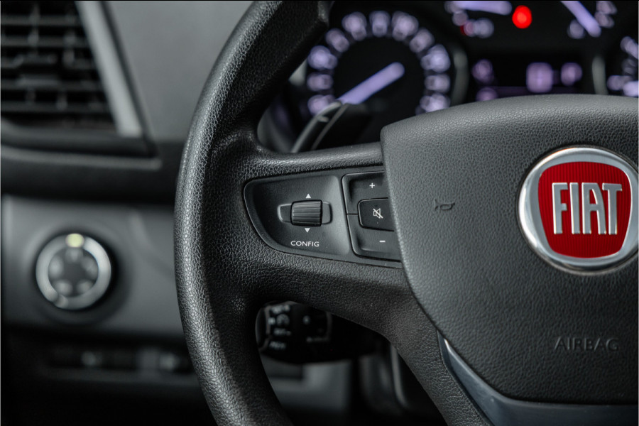 Fiat Scudo 2.0 MultiJet 145 PK L2H1 | Sortimo | CarPlay | Camera | Navigatie | Trekhaak | Standkachel | Grip control | F1 Flippers | DAB | Cruise control | Keyless start | DAB | Nieuwe APK | Dealer onderhouden