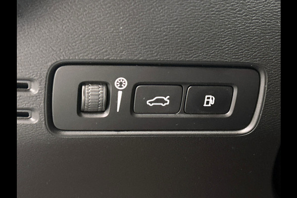 Volvo XC40 1.5 T4 Recharge 262 PK | Apple/Carplay | Elek.Kofferklep | Camera