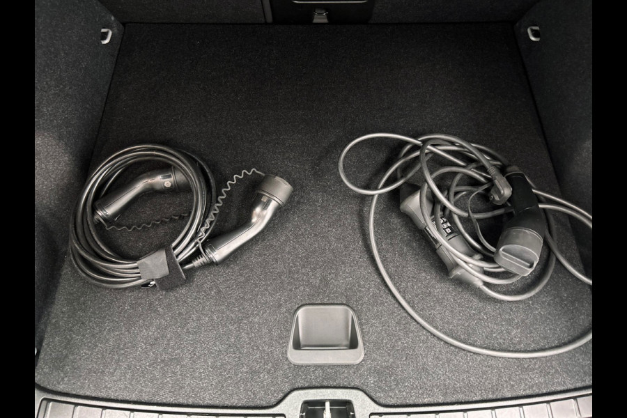 Volvo XC40 1.5 T4 Recharge 262 PK | Apple/Carplay | Elek.Kofferklep | Camera