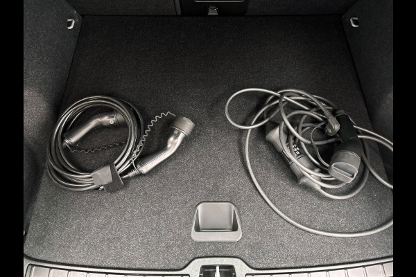 Volvo XC40 1.5 T4 Recharge 262 PK | Apple/Carplay | Elek.Kofferklep | Camera