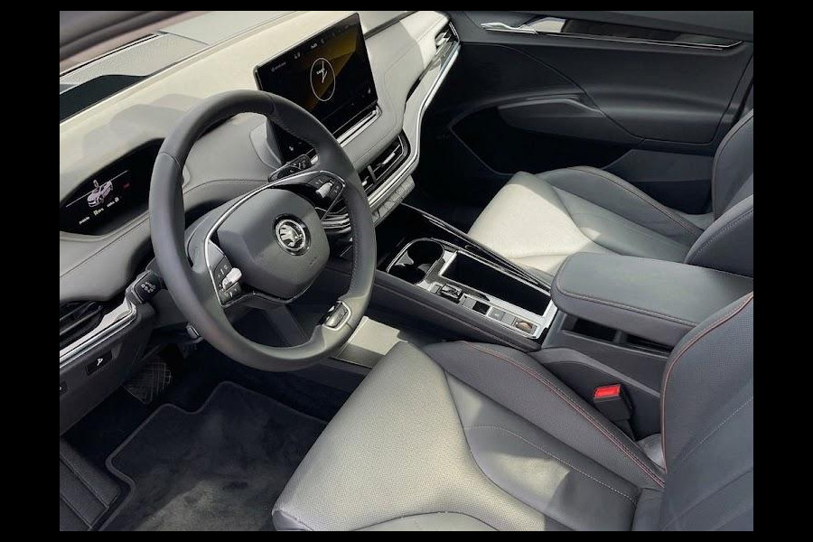 Škoda ENYAQ Coupé iV 80 Business Edition Plus 204pk | Business Upgrade pakket | Panoramadak | Leder-pakket |  Apple Carplay/Android Auto | Cruise control adaptief | Dodehoek detectie |  Matrix LED koplampen | Navigatiesysteem full map | Voorstoelen verwarmd