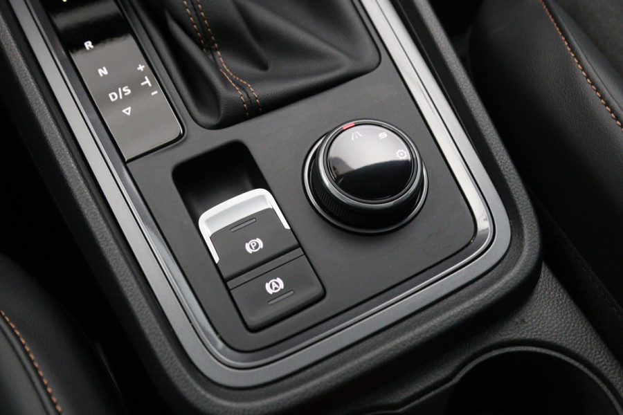 CUPRA Ateca 1.5 TSI 150 PK Automaat Business, Panoramadak, Kuipstoelen, 360 Camera, Adap. Cruise Control