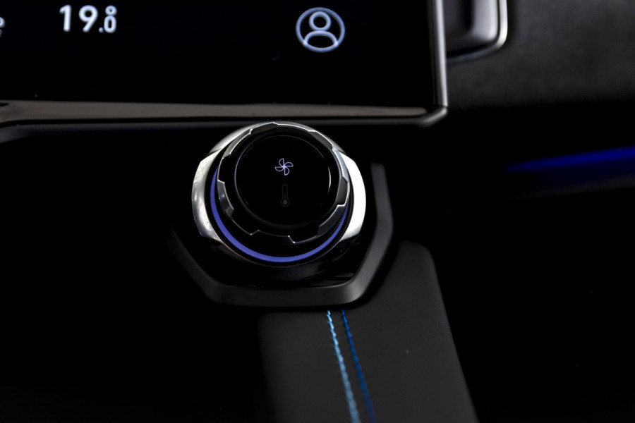 Lynk & Co 01 1.5 PHEV 261PK MY22 | Black Pakket | 360 Camera  | 7.4 kWh Boordlader | S/K-panodak | Adapt. Cruise | Memory | Elek. klep | LM 20" | 5687