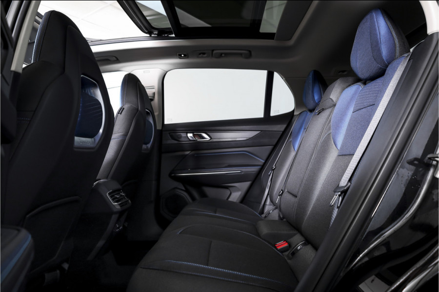 Lynk & Co 01 1.5 PHEV 261PK MY22 | Black Pakket | 360 Camera  | 7.4 kWh Boordlader | S/K-panodak | Adapt. Cruise | Memory | Elek. klep | LM 20" | 5687