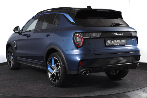 Lynk & Co 01 1.5 PHEV 261PK MY23 | Donkere hemel | 360 Camera | 7.4 kWh boordlader | S/K-panodak | Adapt. Cruise | Memory | Elek. klep | LM 20" | 8416