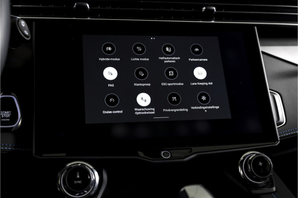 Lynk & Co 01 1.5 PHEV 261PK MY23 | Donkere hemel | 360 Camera | 7.4 kWh boordlader | S/K-panodak | Adapt. Cruise | Memory | Elek. klep | LM 20" | 8416