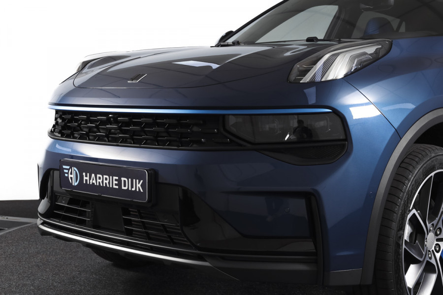 Lynk & Co 01 1.5 PHEV 261PK MY23 | Donkere hemel | 360 Camera | 7.4 kWh boordlader | S/K-panodak | Adapt. Cruise | Memory | Elek. klep | LM 20" | 9850