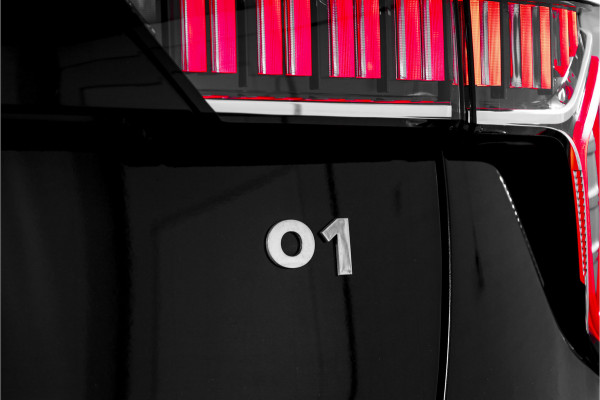 Lynk & Co 01 1.5 PHEV 261PK MY23 | Donkere hemel | 360 Camera | 7.4 kWh Boordlader | S/K-panodak | Adapt. Cruise | Memory | Elek. klep | LM 20" | 4164