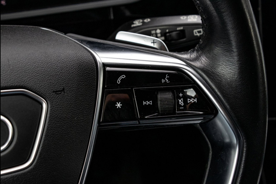 Audi e-tron E-tron 50 quattro Launch edition 71 kWh Soh 84% I Trekhaak I Climate I Cruise I Stoelgeheugen I Luchtvering