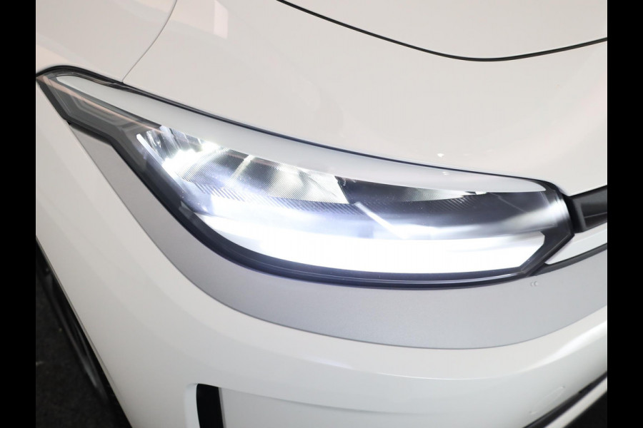Volkswagen ID. Polo Life First Edition 52 kWh accu, 155 kW / 211 PK Ha Achteruitrijcamera | Carplay