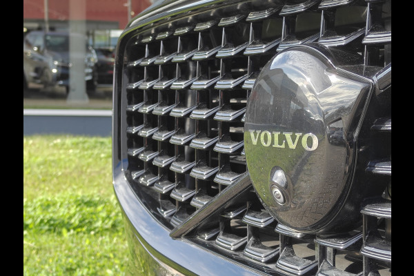 Volvo XC60 T6 AWD 350PK Plug-in hybrid Plus Black Edition | BLIS | H&K | 360 Camera | Pano | Luchtvering | Keyless |