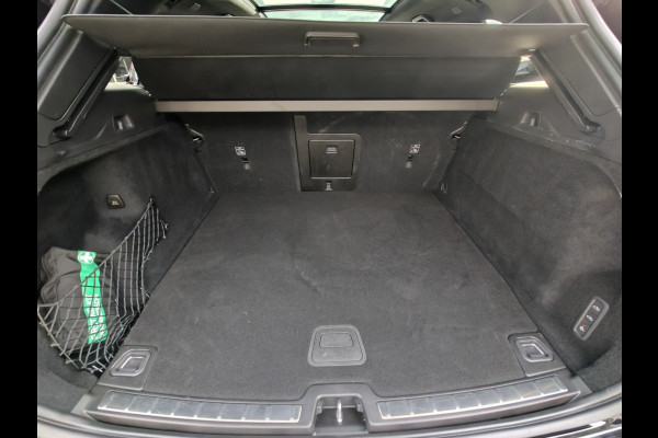Volvo XC60 T6 AWD 350PK Plug-in hybrid Plus Black Edition | BLIS | H&K | 360 Camera | Pano | Luchtvering | Keyless |