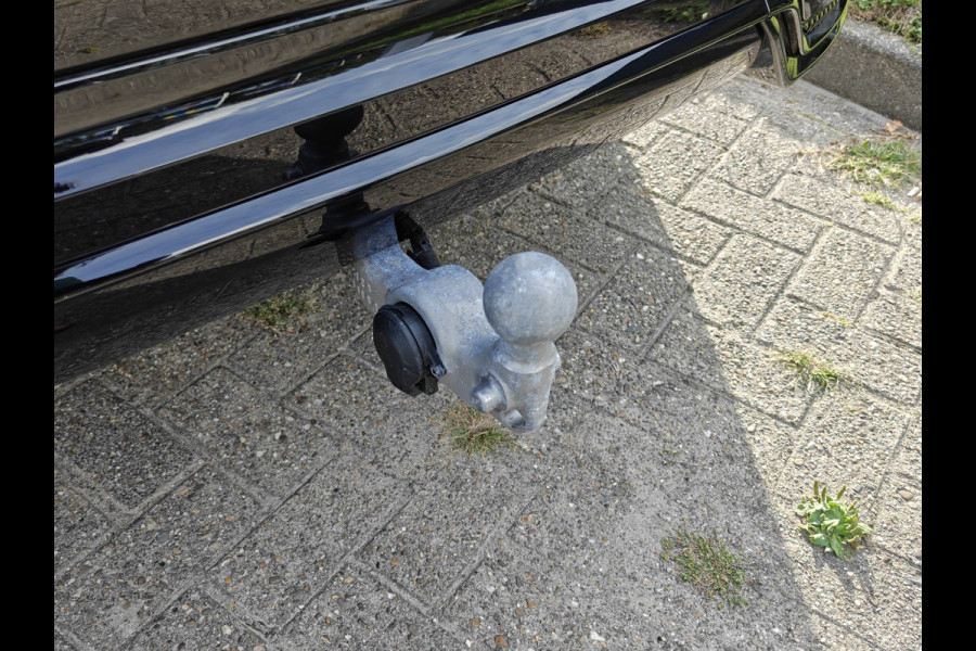 Volvo XC60 T6 AWD 350PK Plug-in hybrid Plus Black Edition | BLIS | H&K | 360 Camera | Pano | Luchtvering | Keyless |